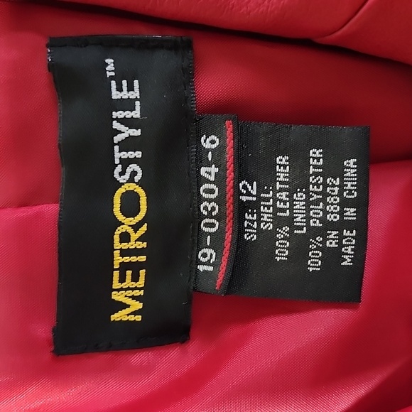 Vintage Metrostyle Red Leather Jacket Womens 12 Leather Blazer 3 Button - Picture 4 of 8